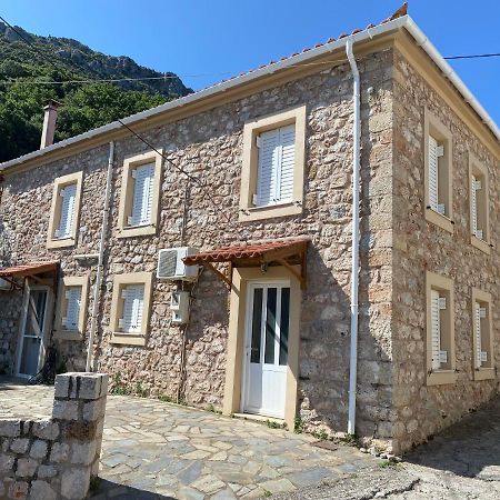 הוילה מונמבאסיה Barbajonn'S Stone House מראה חיצוני תמונה