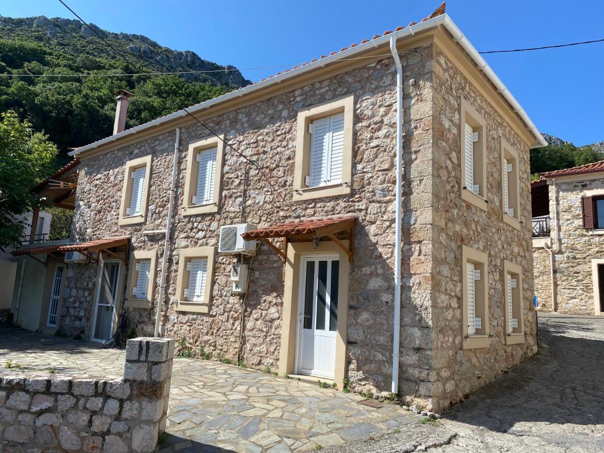 הוילה מונמבאסיה Barbajonn'S Stone House מראה חיצוני תמונה