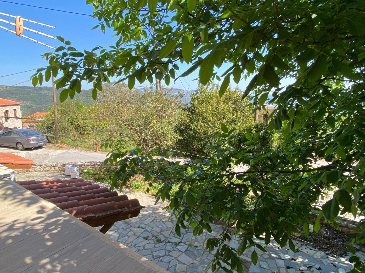 הוילה מונמבאסיה Barbajonn'S Stone House מראה חיצוני תמונה