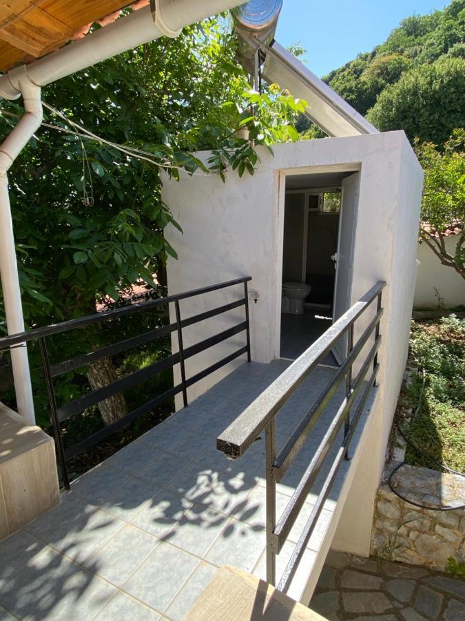 הוילה מונמבאסיה Barbajonn'S Stone House מראה חיצוני תמונה